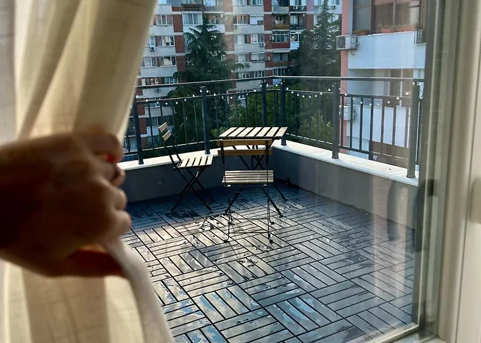 гнездото L The Nest * Burgas